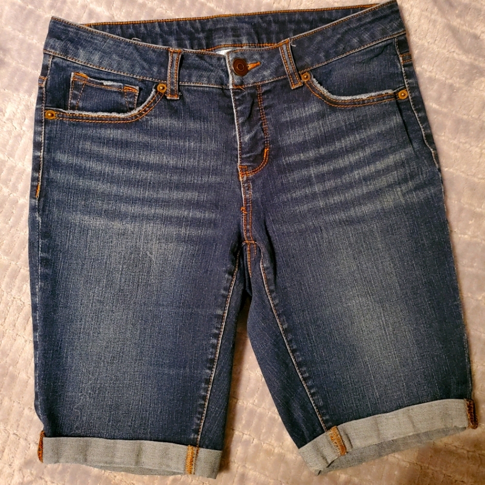 Women's Bermuda shorts